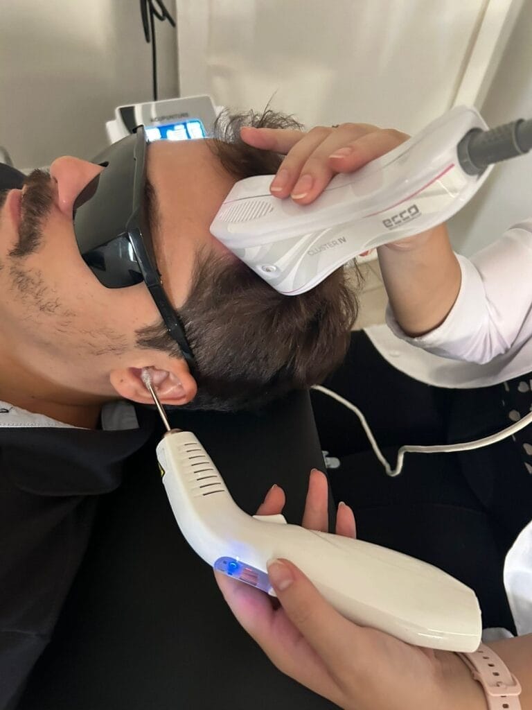 Laserterapia para tratamento complementar da tontura e do zumbido 2